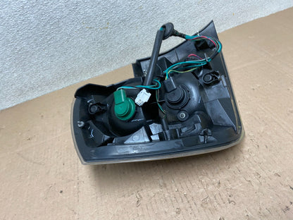 2007 to 2012 Nissan Sentra Right Passenger Rh Black Tail Light Oem Y2606 DW7