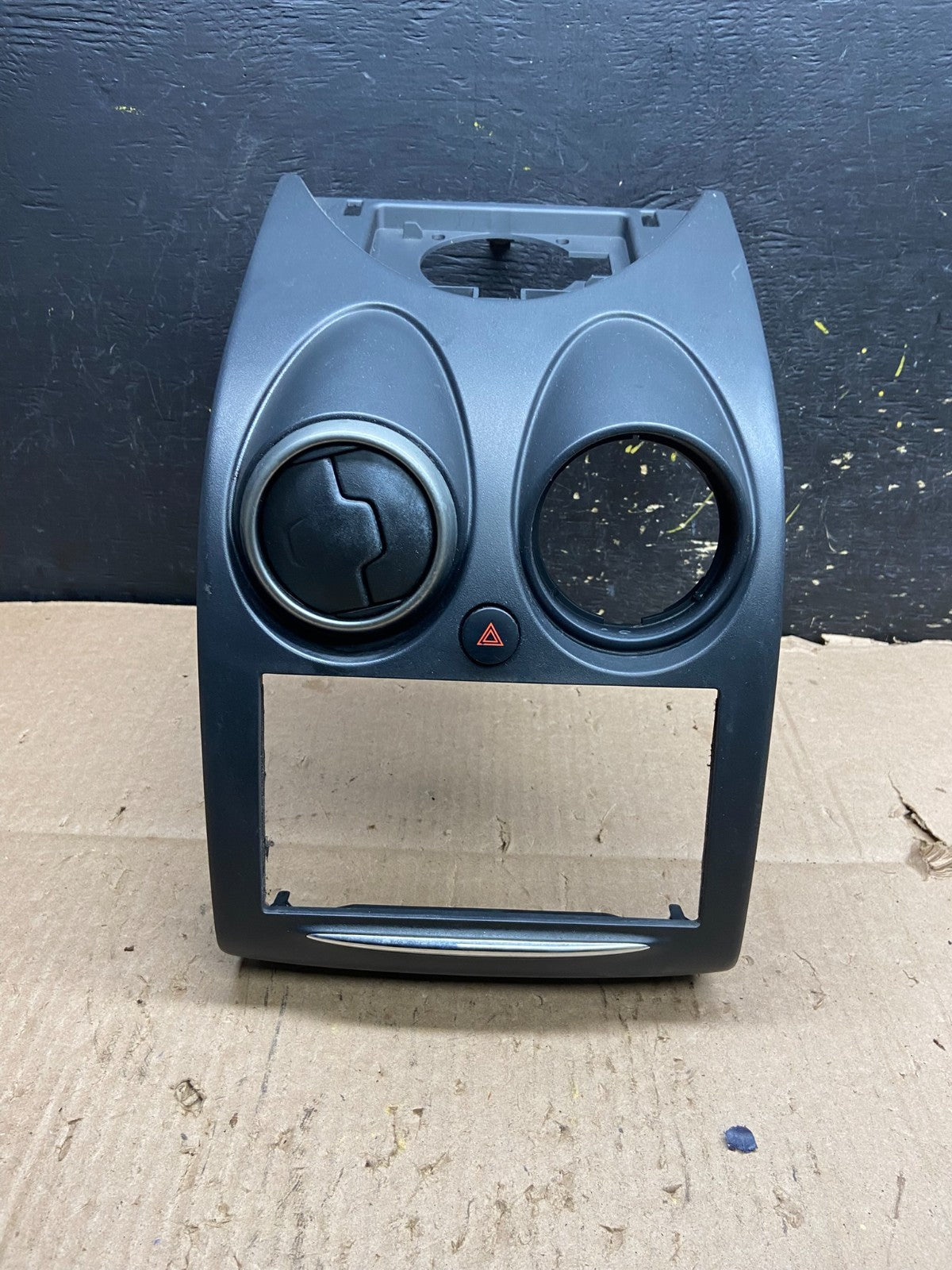 OEM 2011 2012 2013 Nissan Rogue Dash Upper Center Radio Bezel Trim Y5364 DG0
