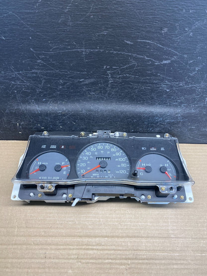 2003 to 2005 Ford Crown Victoria Speedometer Cluster Gauge AF3825 DW0