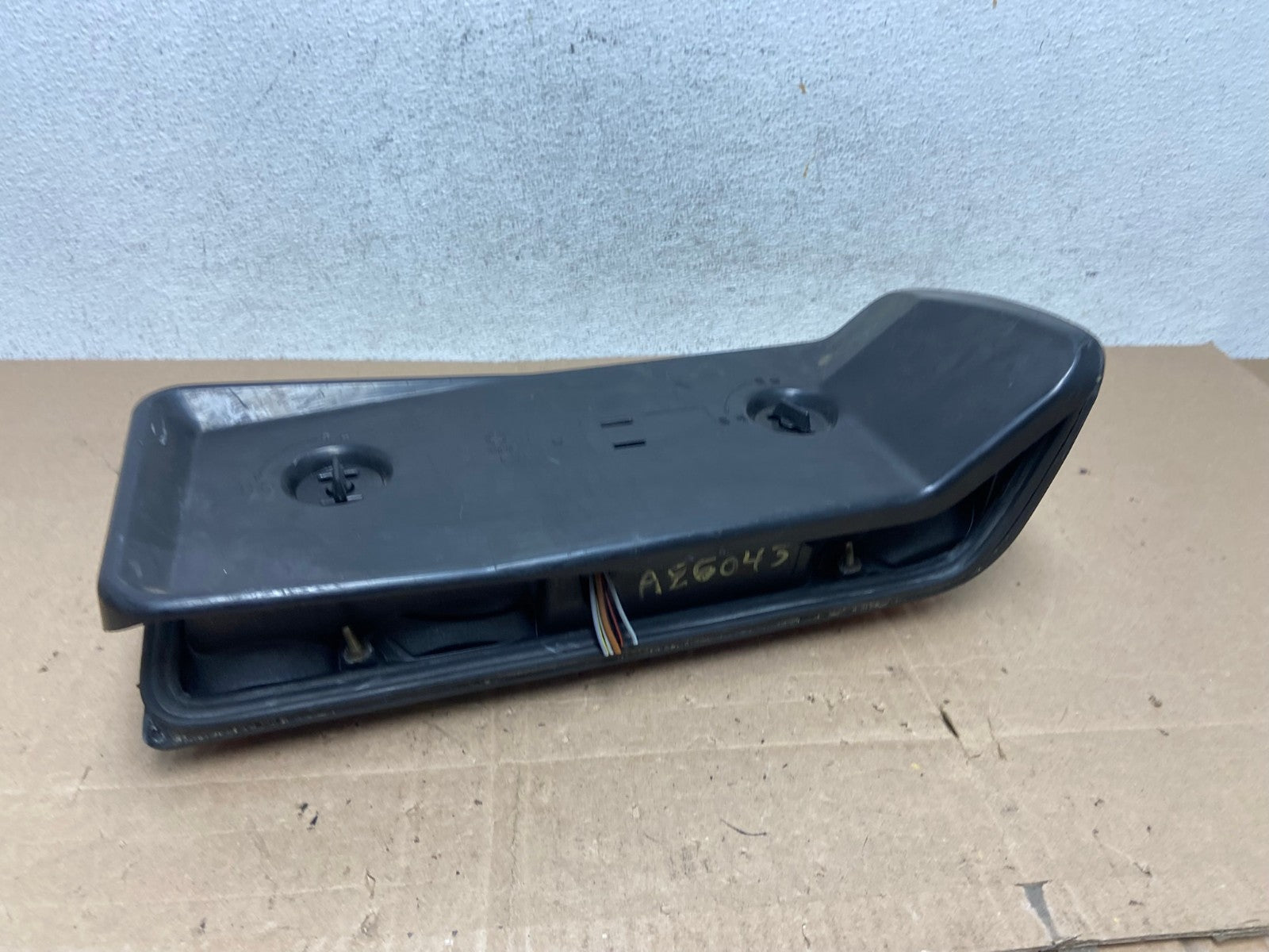 1986 to 1991 Mercedes-Benz W126 Left Driver Side Tail Light AE6043 LK7