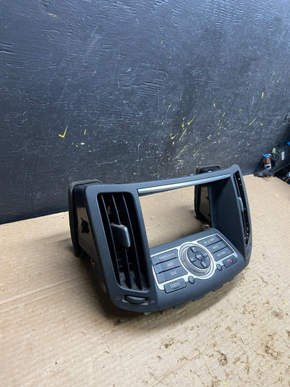 2008 - 2012 Infiniti G35 EX35 Radio Player Screen Panel Bezel W3331 DG0