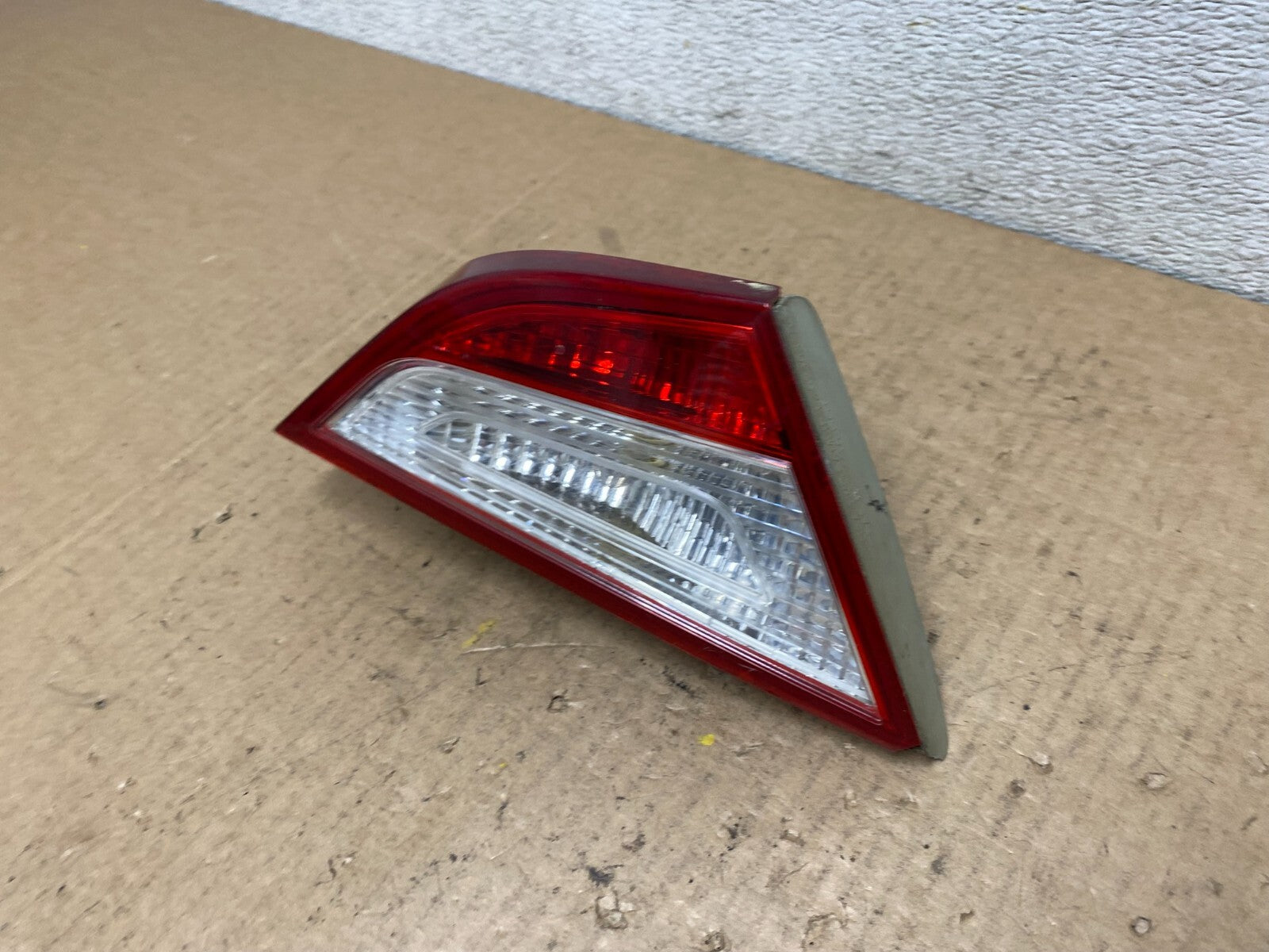 2011 2012 2013 2014 Hyundai Sonata Left Driver Inner Tail Light Oem L8357 DW1