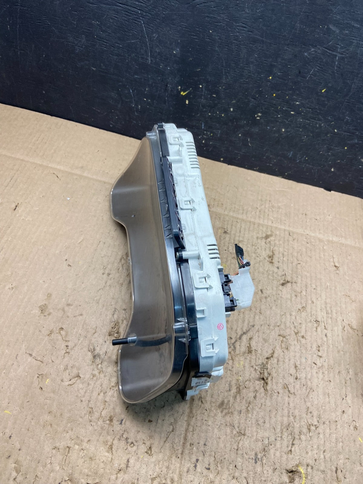 2010 Ford E150 E250 Gauge Speedometer Cluster Q1108 DG4