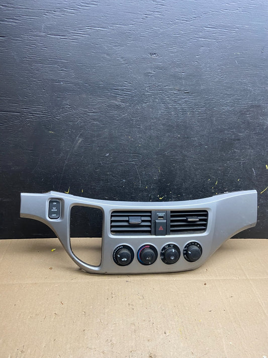 2005 to 2010 Honda Odyssey Radio Climate Control Dash Trim Bezel T9369 DG0
