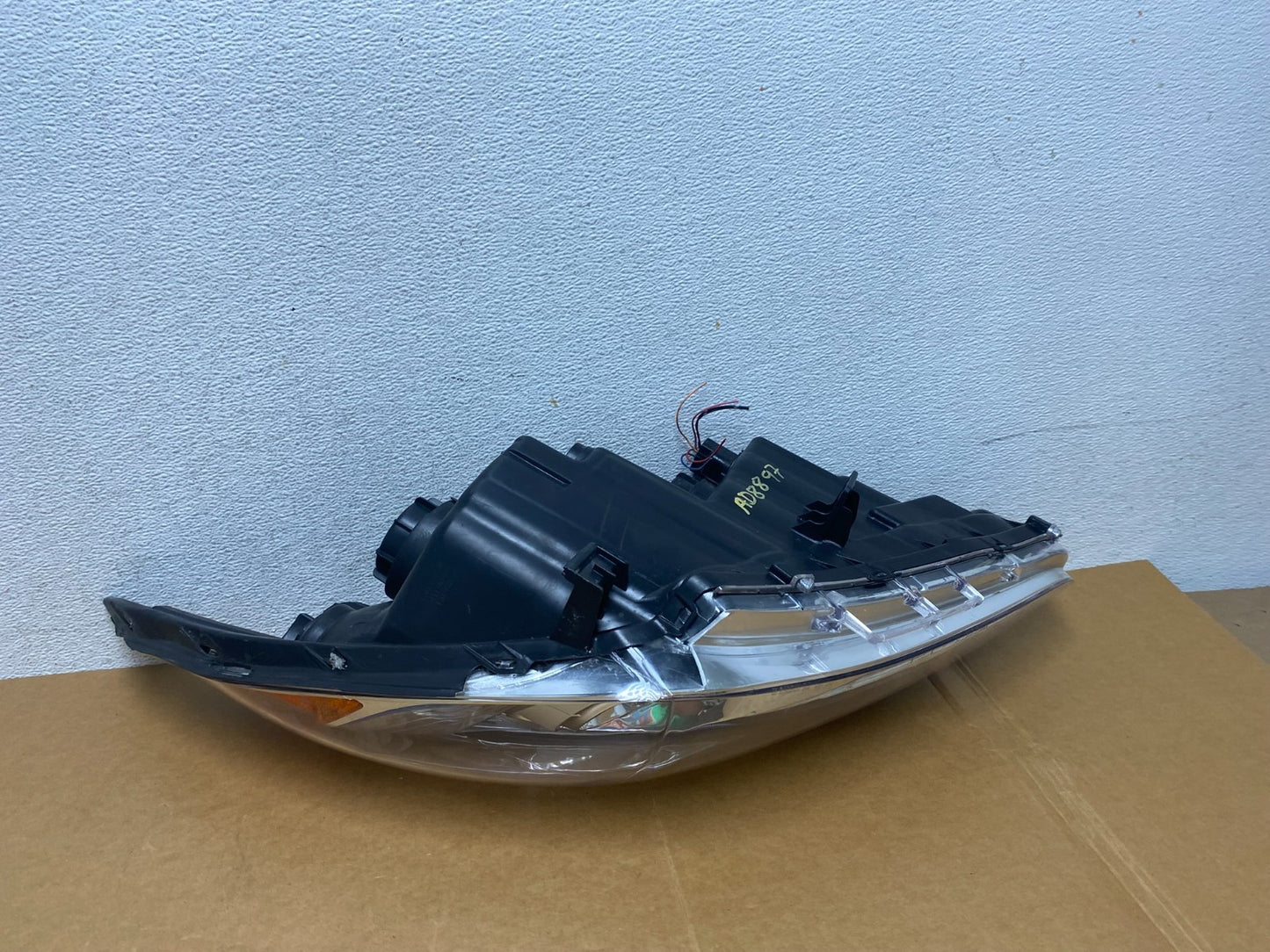 2011 - 2014 Hyundai Sonata Left Driver Lh Side Headlight Halogen TYC AD8897 DW6