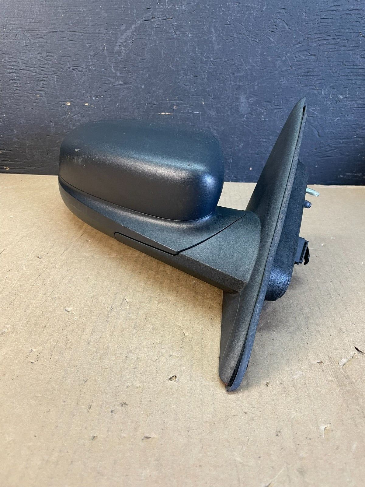 2010 to 2018 Ford Taurus Right Passenger View Door Mirror AD5591 DW1