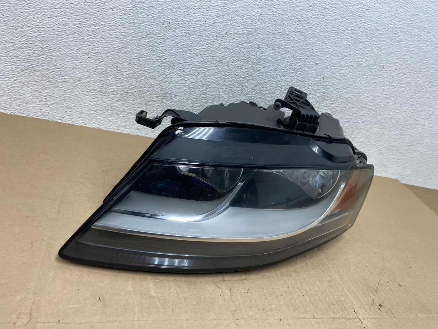 Halogen 2009 to 2012 Audi A4 Left Driver LH Side Headlight AE6739 DW2