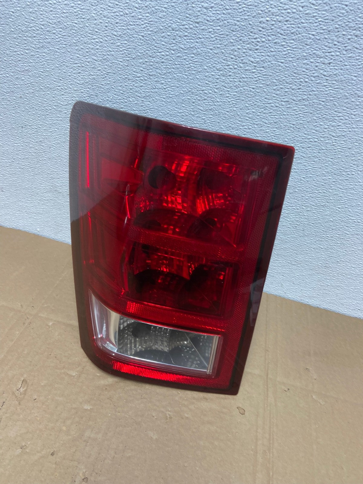 2005 to 2006 Jeep Grand Cherokee Left Driver Side Lh Tail Light AC3776 LK0