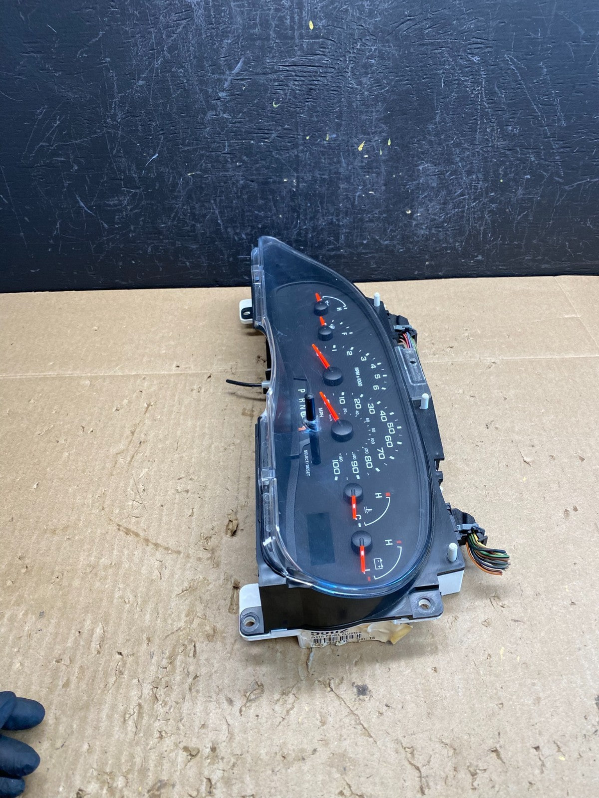 2006 Ford E350 Gauge Speedometer Cluster AC9054 DW2