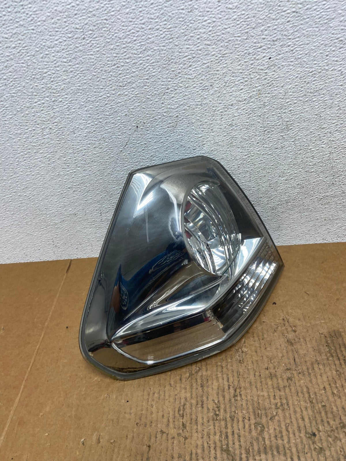 2004 to 2009 Lexus Rx350 RX330 Left Driver LH Tail Light AE1589 LK2
