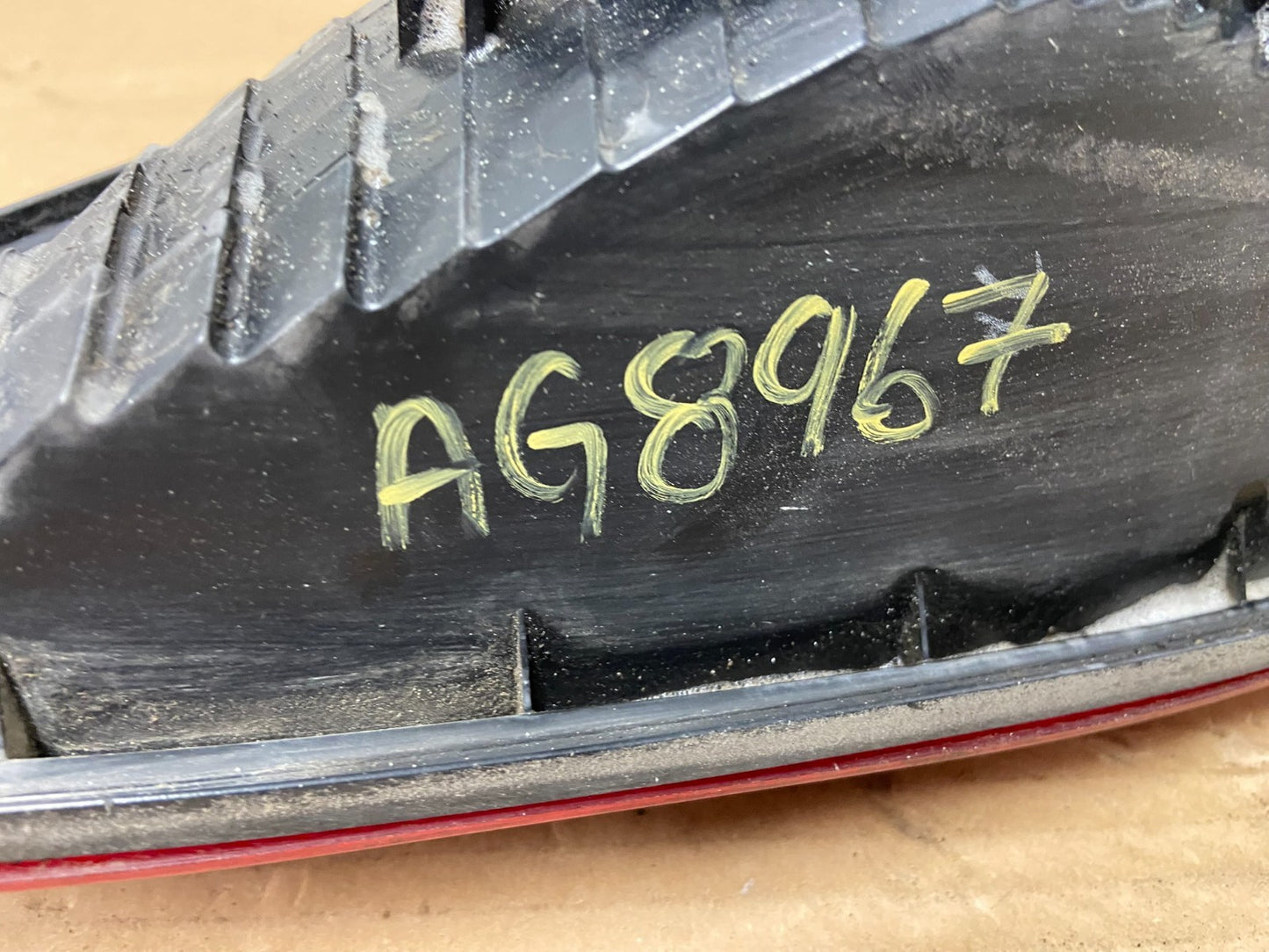 2002 2003 2004 Toyota Camry Left Driver LH Side Tail Light AG8967 DW7