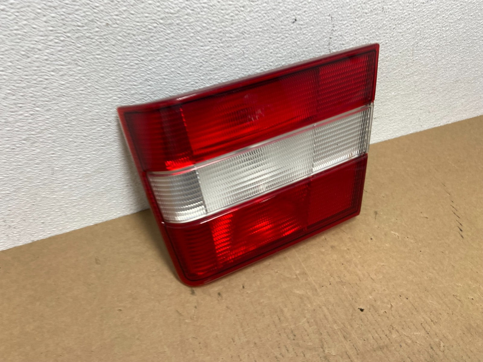 1995 - 1997 Volvo 940 960 Right Passenger RH Side Inner Tail Light Oem AC1150 DW2