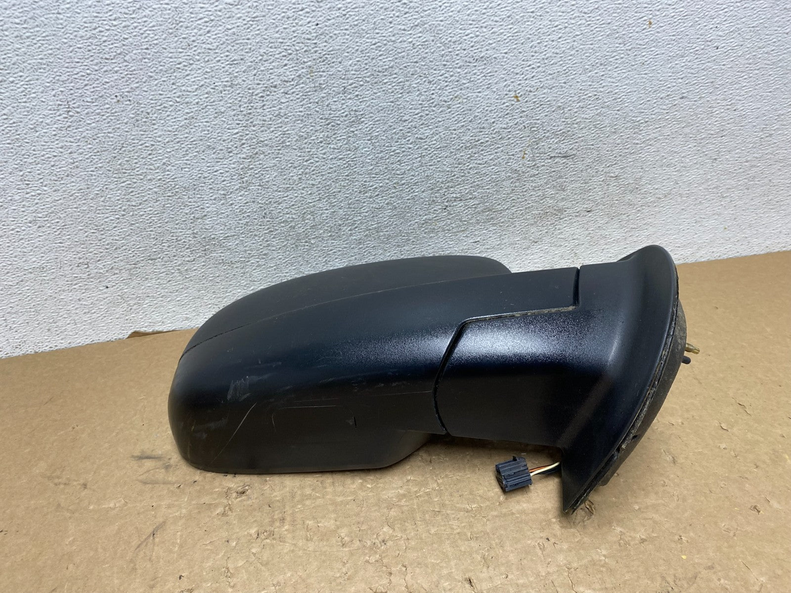 2007-2013 Chevrolet Tahoe Silverado Suburban Right Passenger Mirror AF7989 DW3