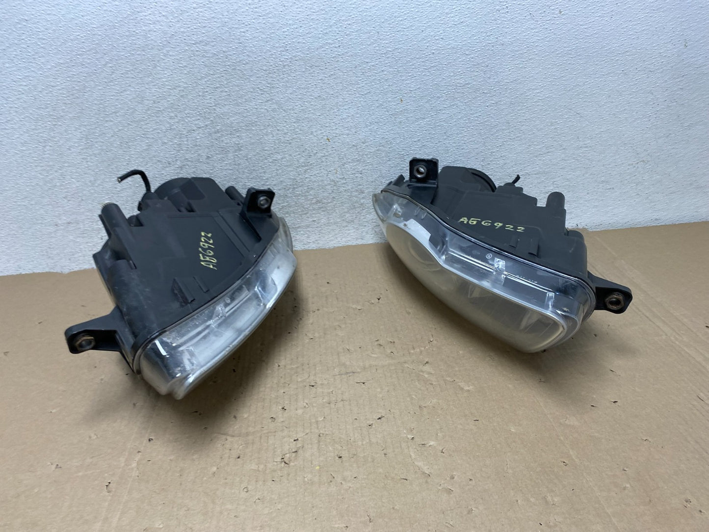 2006 - 2010 Volkswagen Passat Left+Right Side Halogen Headlights AG6922 DW11