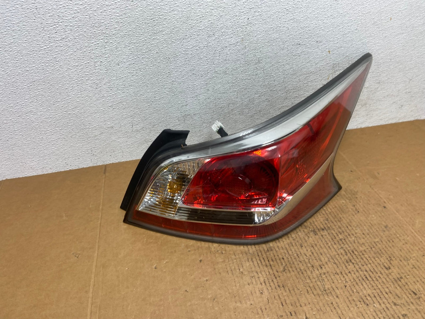 2013 2014 2015 Nissan Altima Right Passenger RH Side Tail Light AE0404 LK2