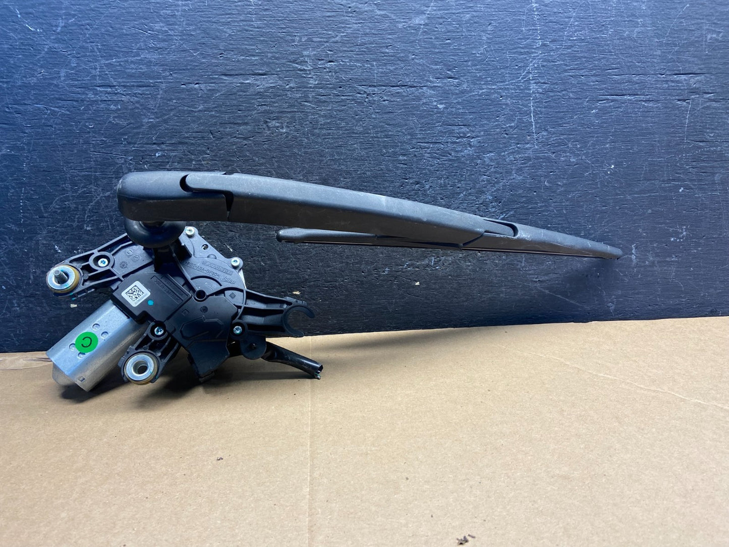 2017 to 2021 Nissan Rogue Rear Windshield Wiper Motor AF9018 DG0