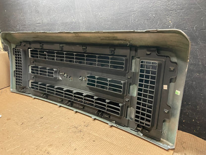 2008 to 2014 Ford Econoline E150 E250 Front Upper Chrome Grill Grille Y2048 DG8