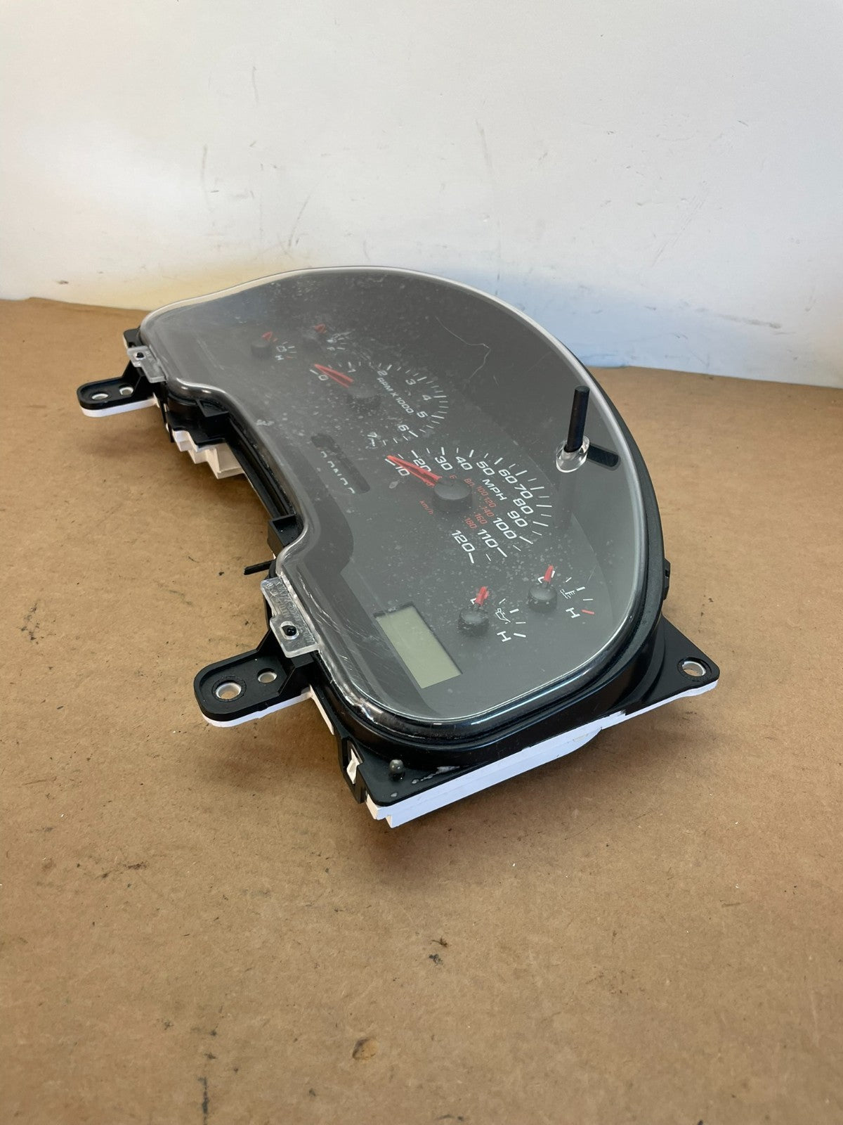 2006 Ford E350 Gauge Speedometer Cluster ag0764 DG2
