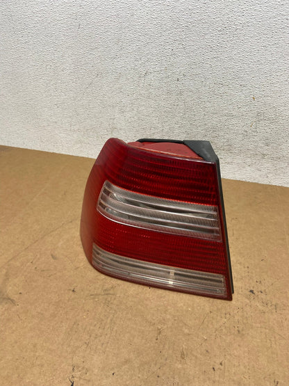 2004 to 2005 Volkswagen Jetta Left Driver LH Side Tail Light AE3129 LK0