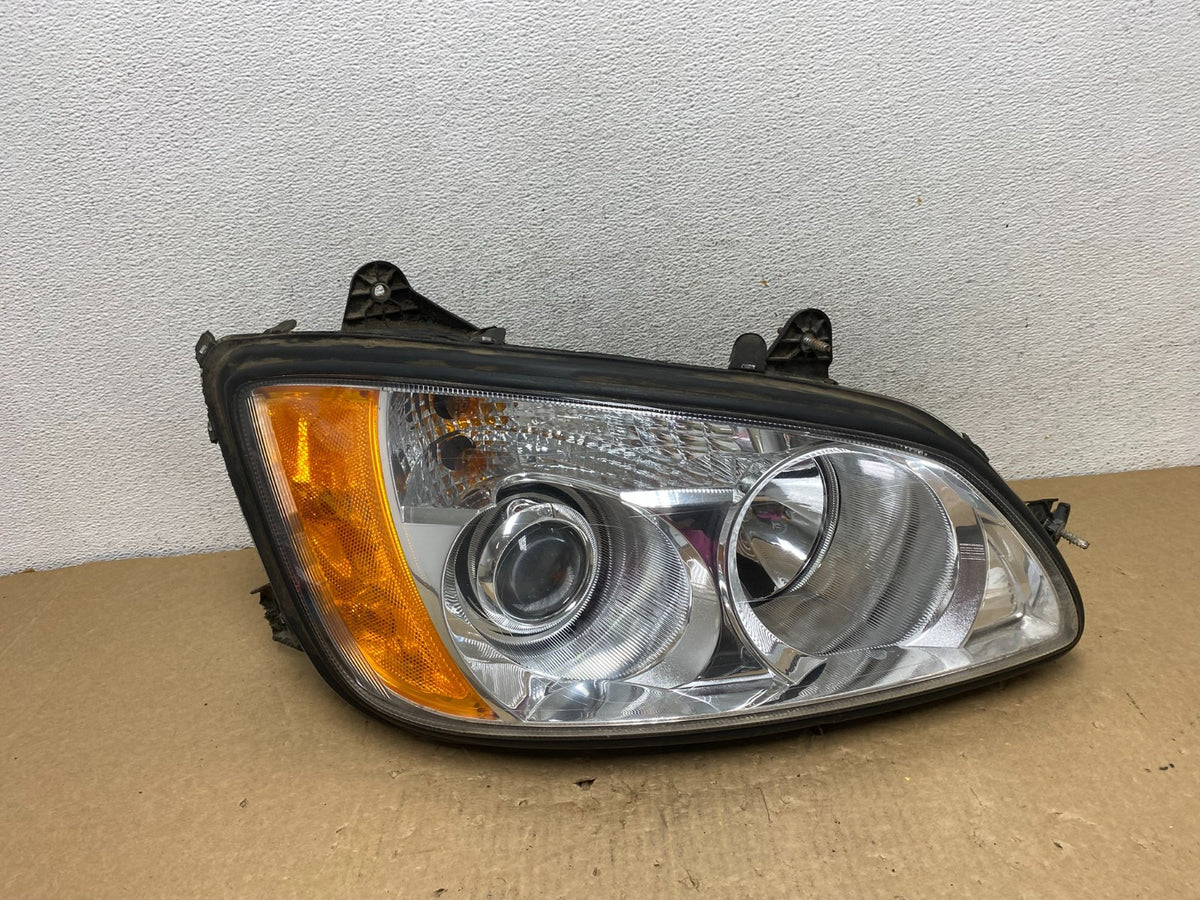 Kenworth P54-6162-200R SAE HG05 SSB518 Right Side Headlight AF74280