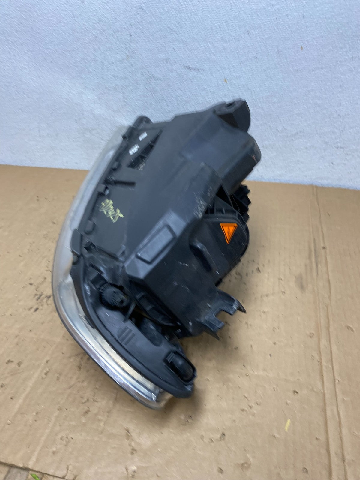 2007- 2009 Audi Q7 Right Passenger RH Side Xenon Hid Headlight AD2425 DW7