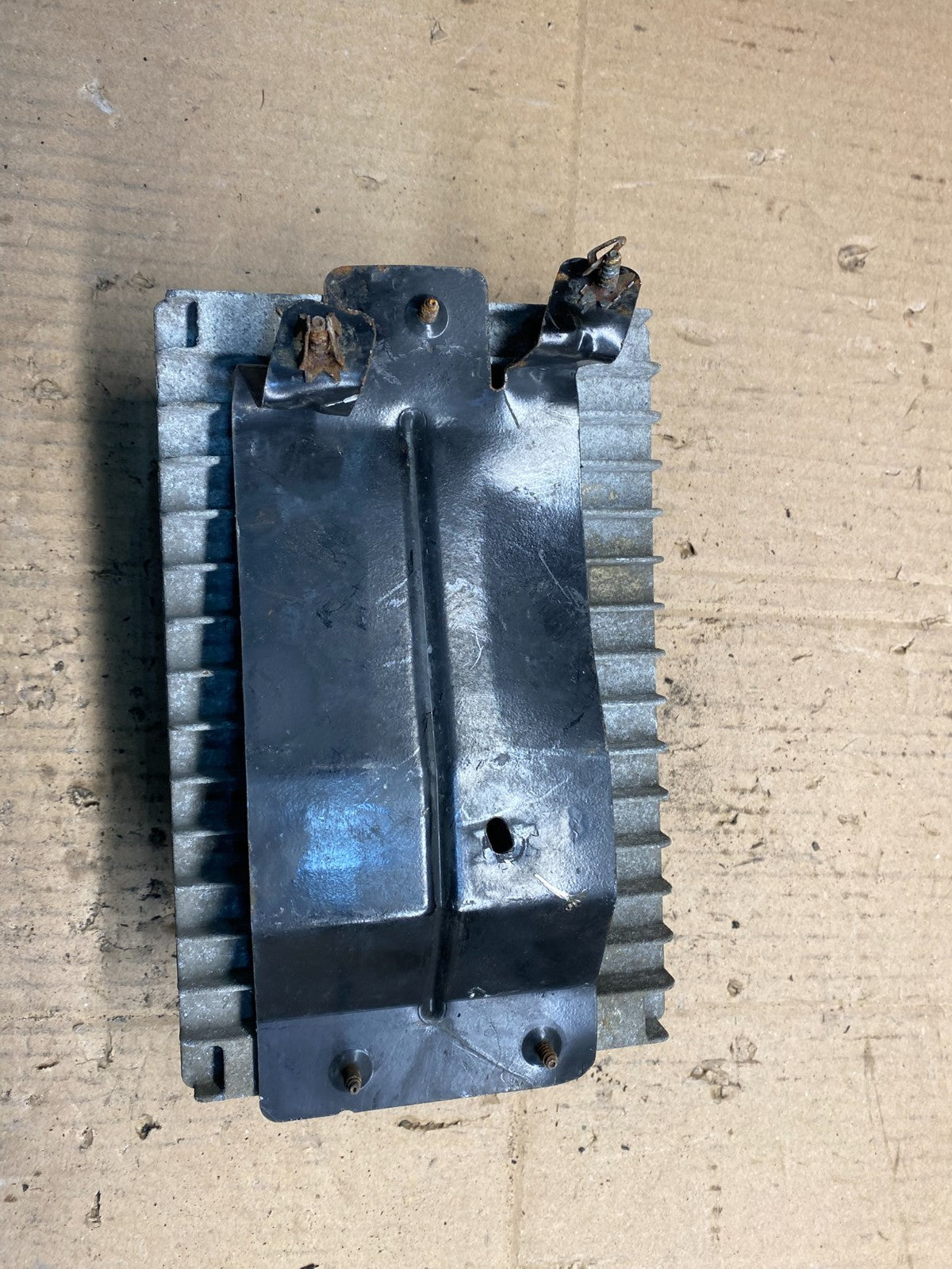 2005 Caravan Town & Country 3.8L Engine Control Unit ECU Module V2363 DG1