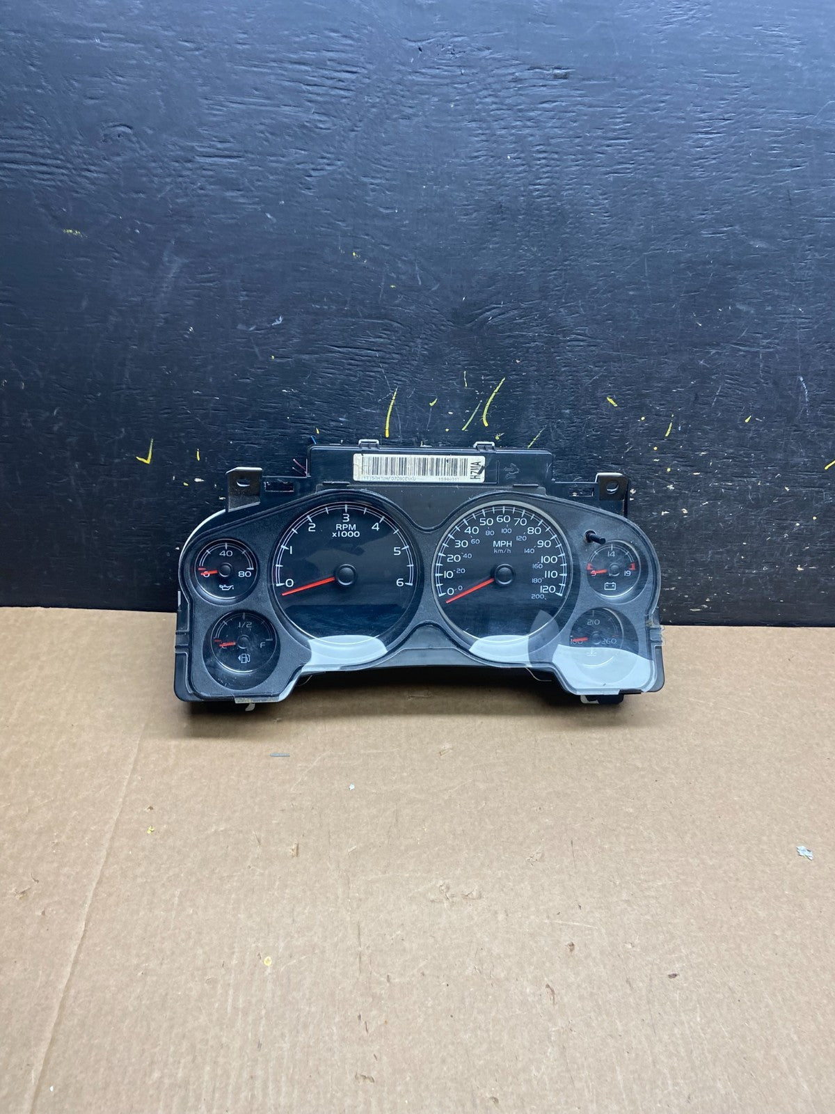 2007 to 2013 Cadillac Escalade Instrument Speedometer Cluster Gauge X6594 DG0
