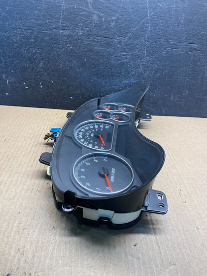 2002 - 2005 GMC Envoy Speedometer Cluster Gauge AG3951 DW1
