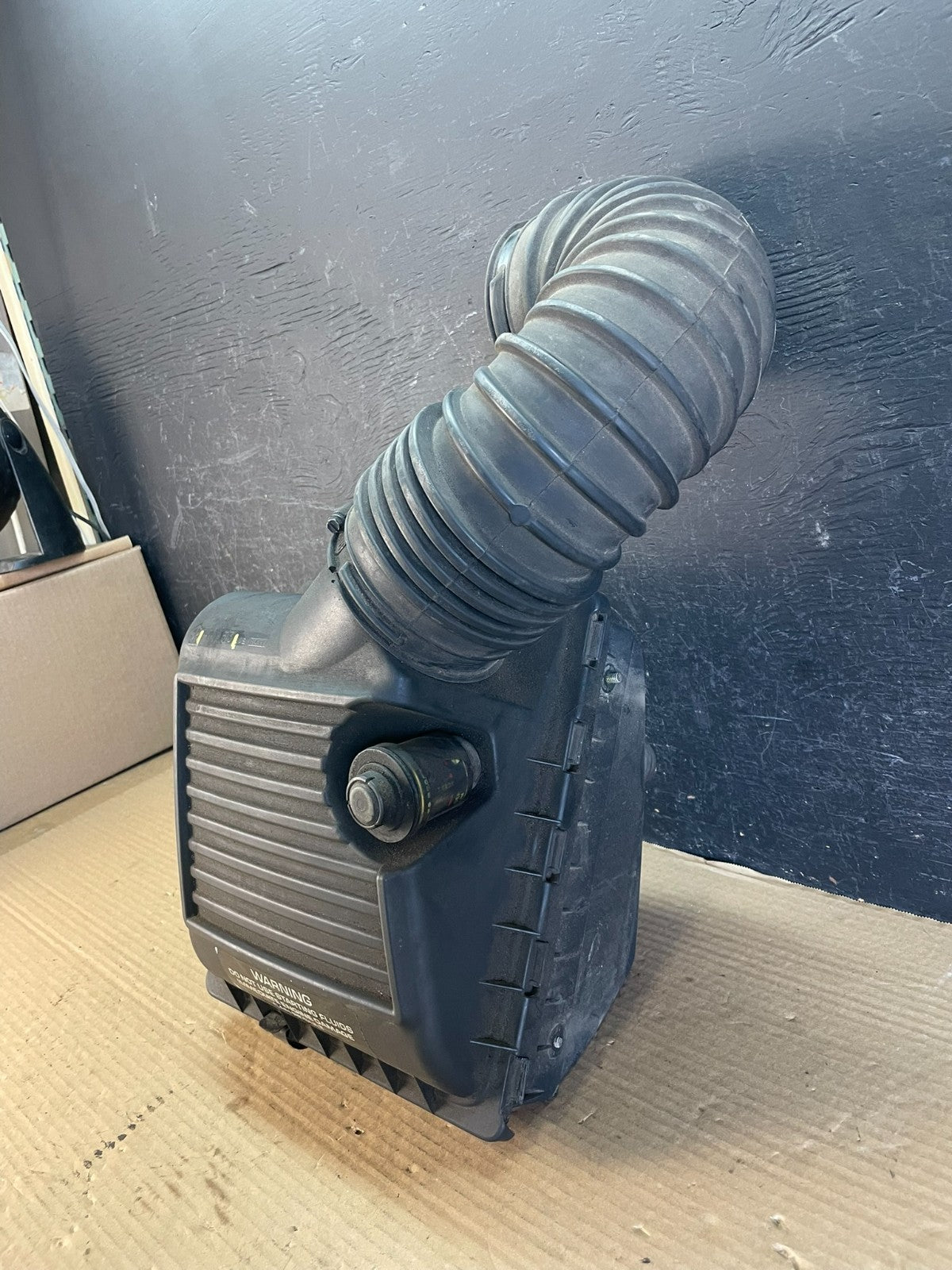 1994-2002 Dodge Ram 2500 3500 5.9L Cummins Air Intake Box Intake Tube af3493 DG2