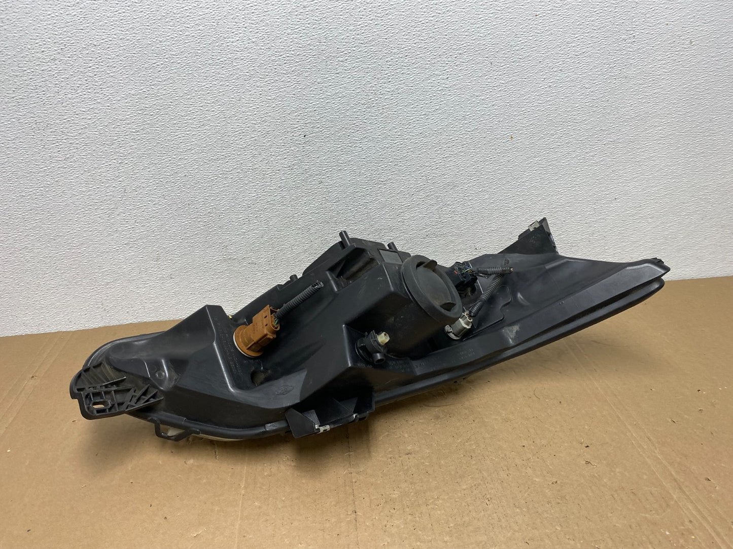 2010 2011 2012 Ford Taurus Left Driver LH Halogen Headlight AC5757 DW6