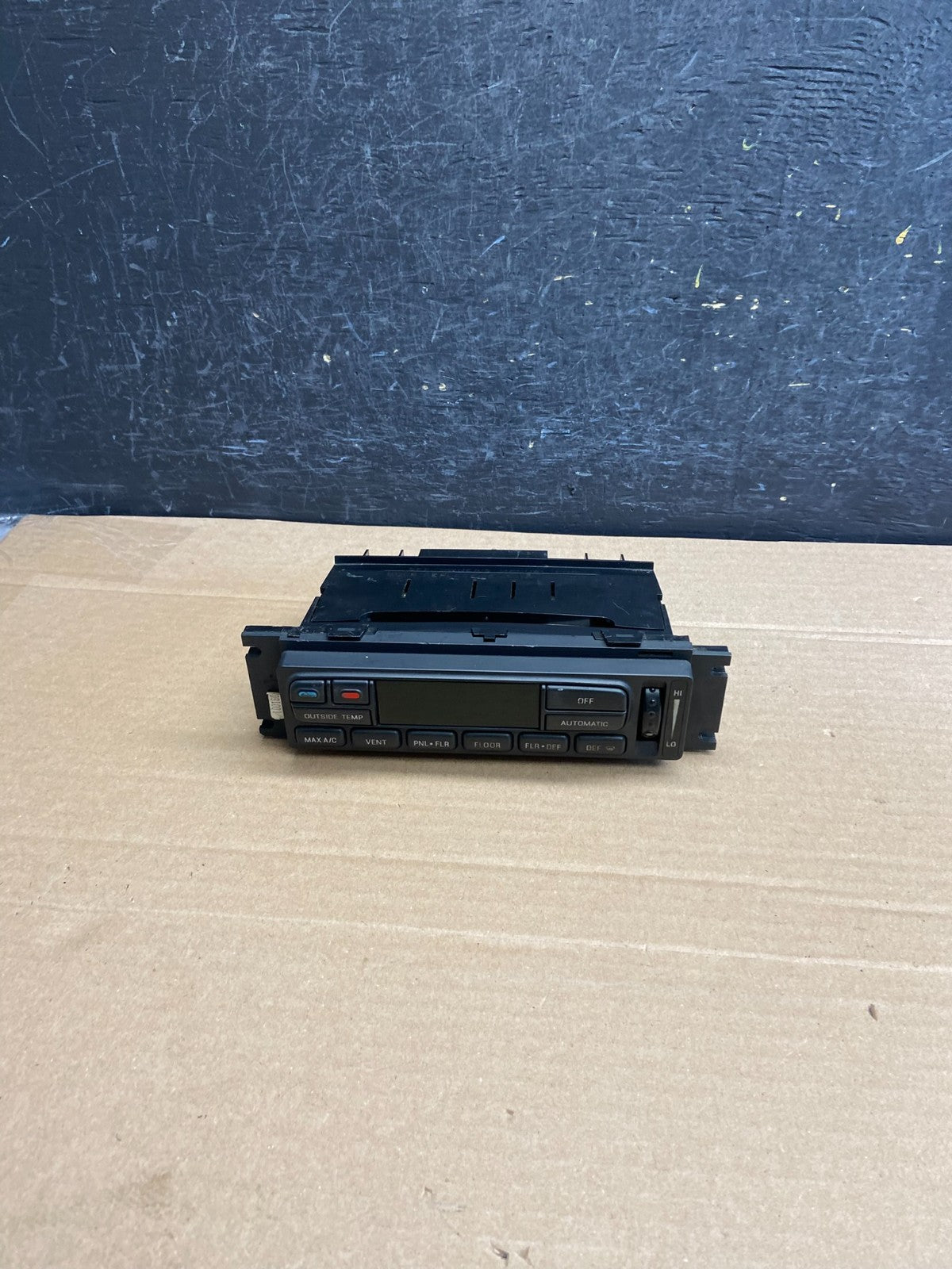 2002 to 2004 Ford 150 A/C Auto Digital Climate Control AG4984 DG0
