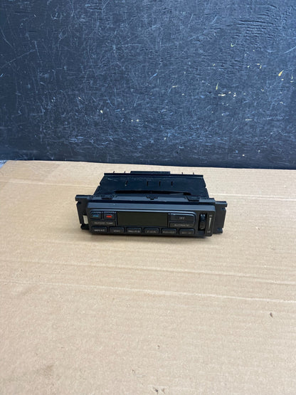2002 to 2004 Ford 150 A/C Auto Digital Climate Control AG4984 DG0