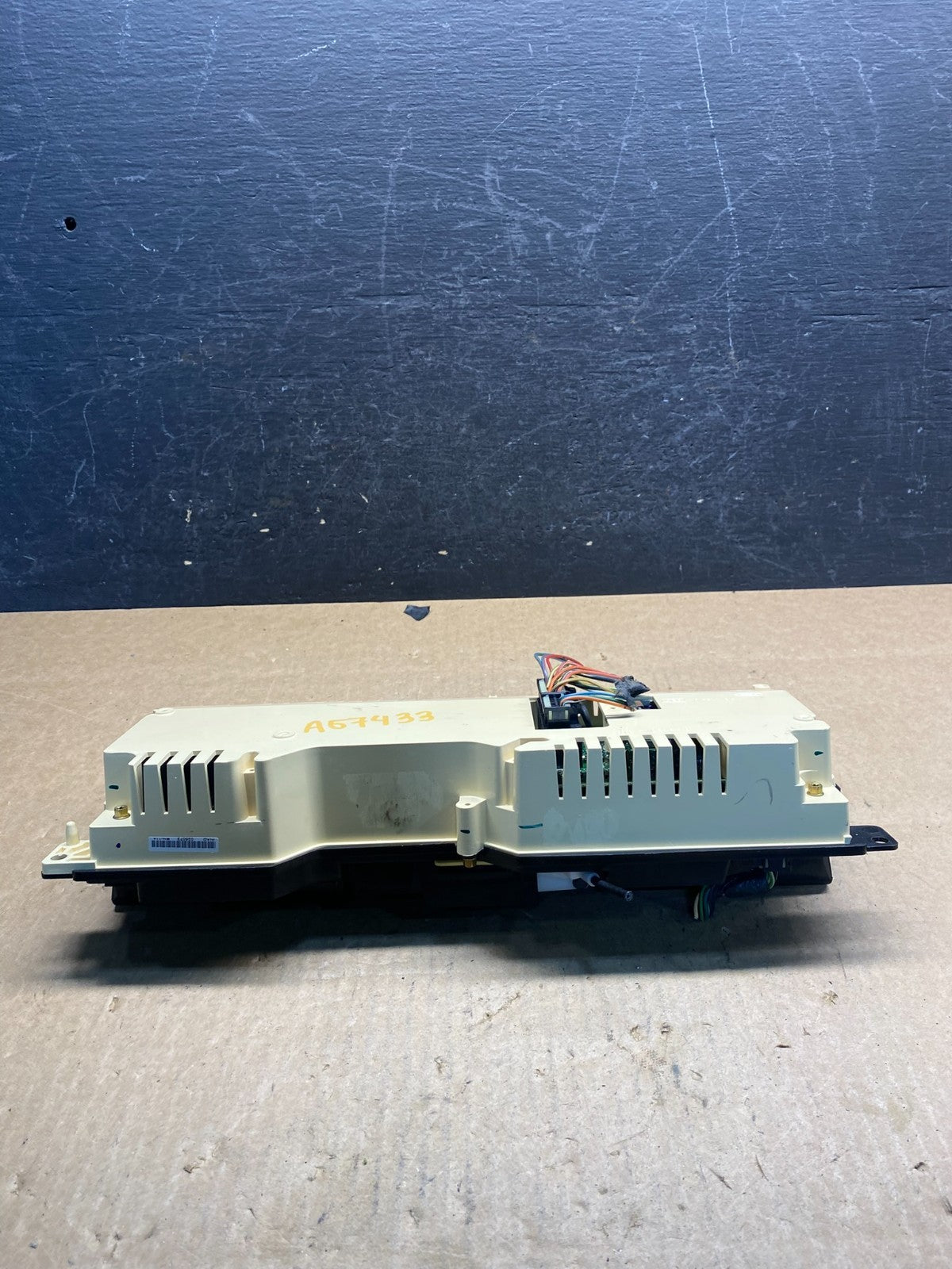 1996 to 1997 Ford Crown Victoria Speedometer Cluster Gauge ag7433 DG3