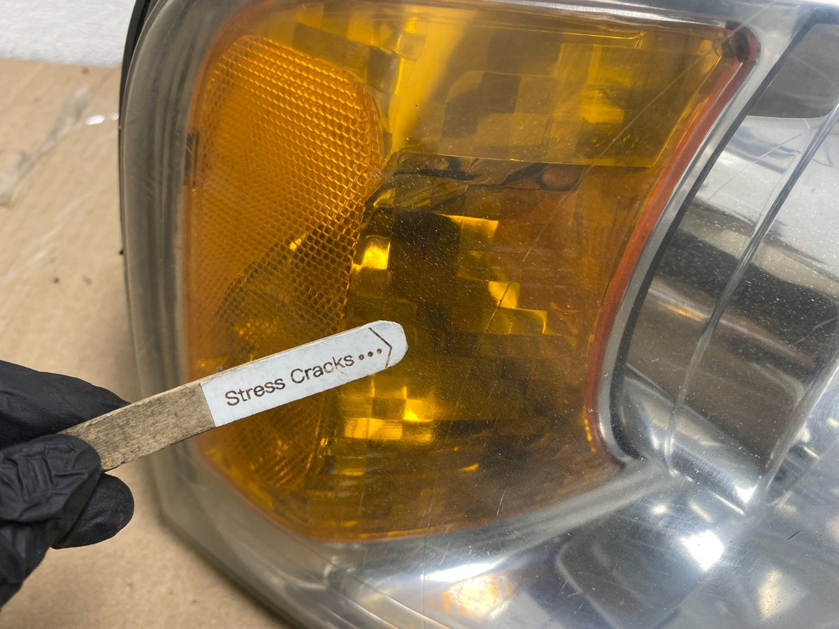 2003 - 2006 Ford Expedition Left+Right Side Headlights Halogen AH5819 DW5