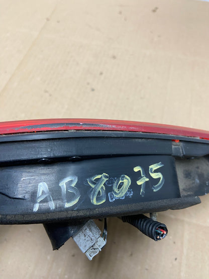 1998 to 2000 Honda Accord Right Passenger Side Inner Tail Light OEM AB8075 LK7