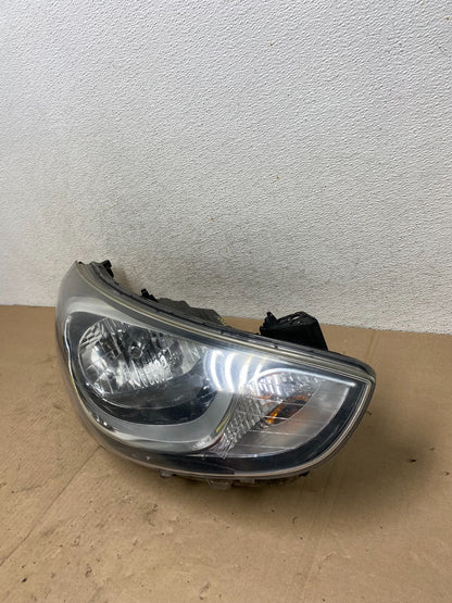 2013 to 2017 Hyundai Accent Right Passenger RH Side Headlight AG4704 DW1