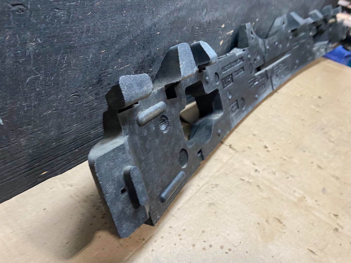 2000 to 2002 Jaguar S-Type Front Bumper Foam Energy Impact Absorber U0274 DG5