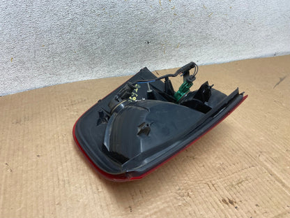 2002 to 2005 Ford Explorer Left Driver Lh Side Tail light AI6981 LK7