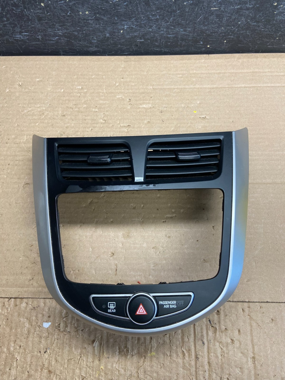 2012 to 2017 Hyundai Accent Center Radio Bezel Air Vent Panel AG0304 DG0