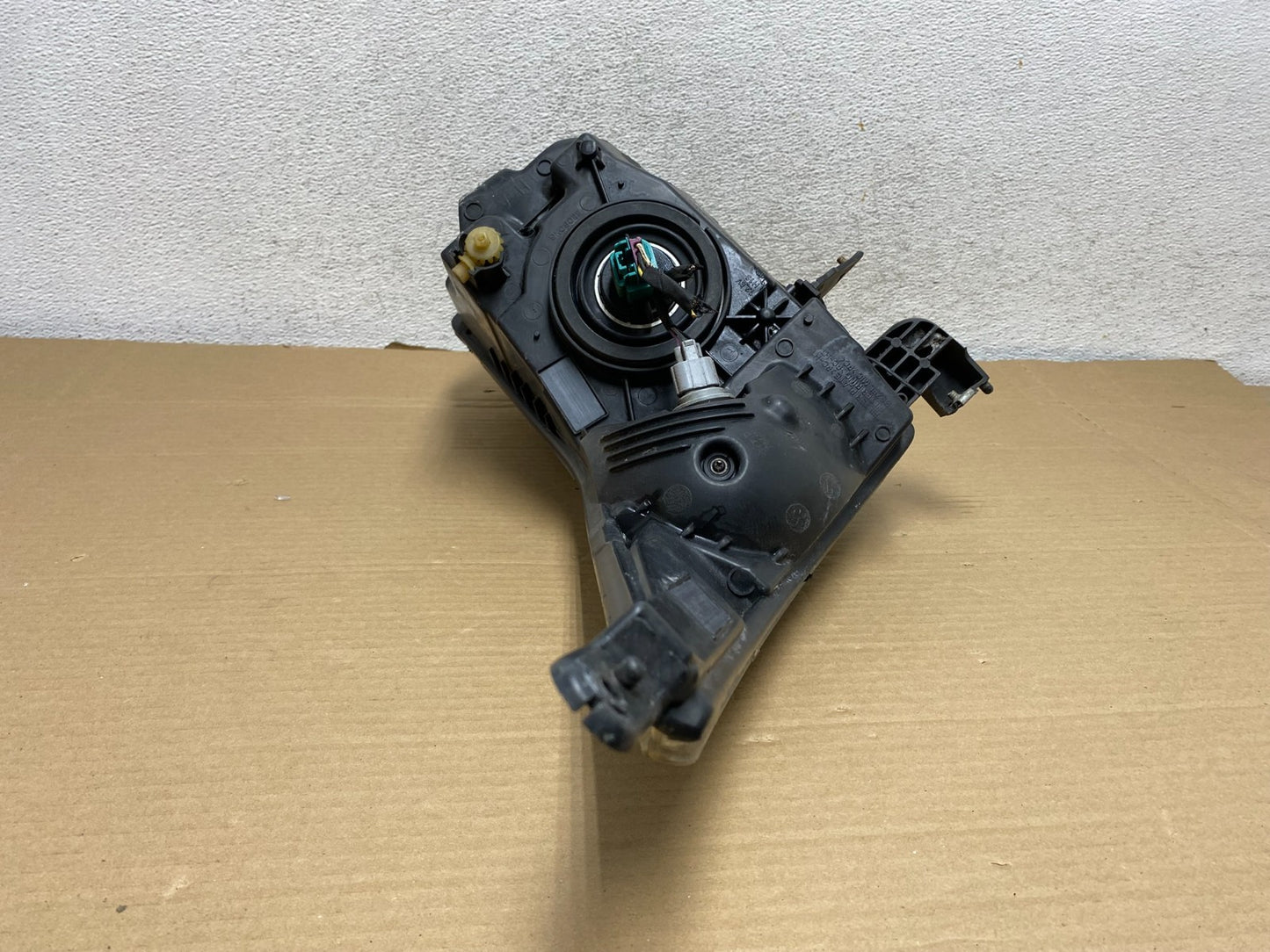 2011 to 2015 Chevrolet Cruze Halogen Left Driver LH Side Headlight AG8842 DW8