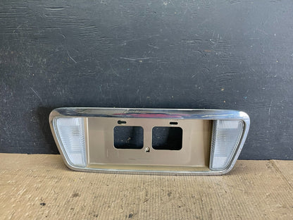 2004 to 2006 Suzuki Verona Rear Trunk Lid License Molding Panel Trim M6303 DG0