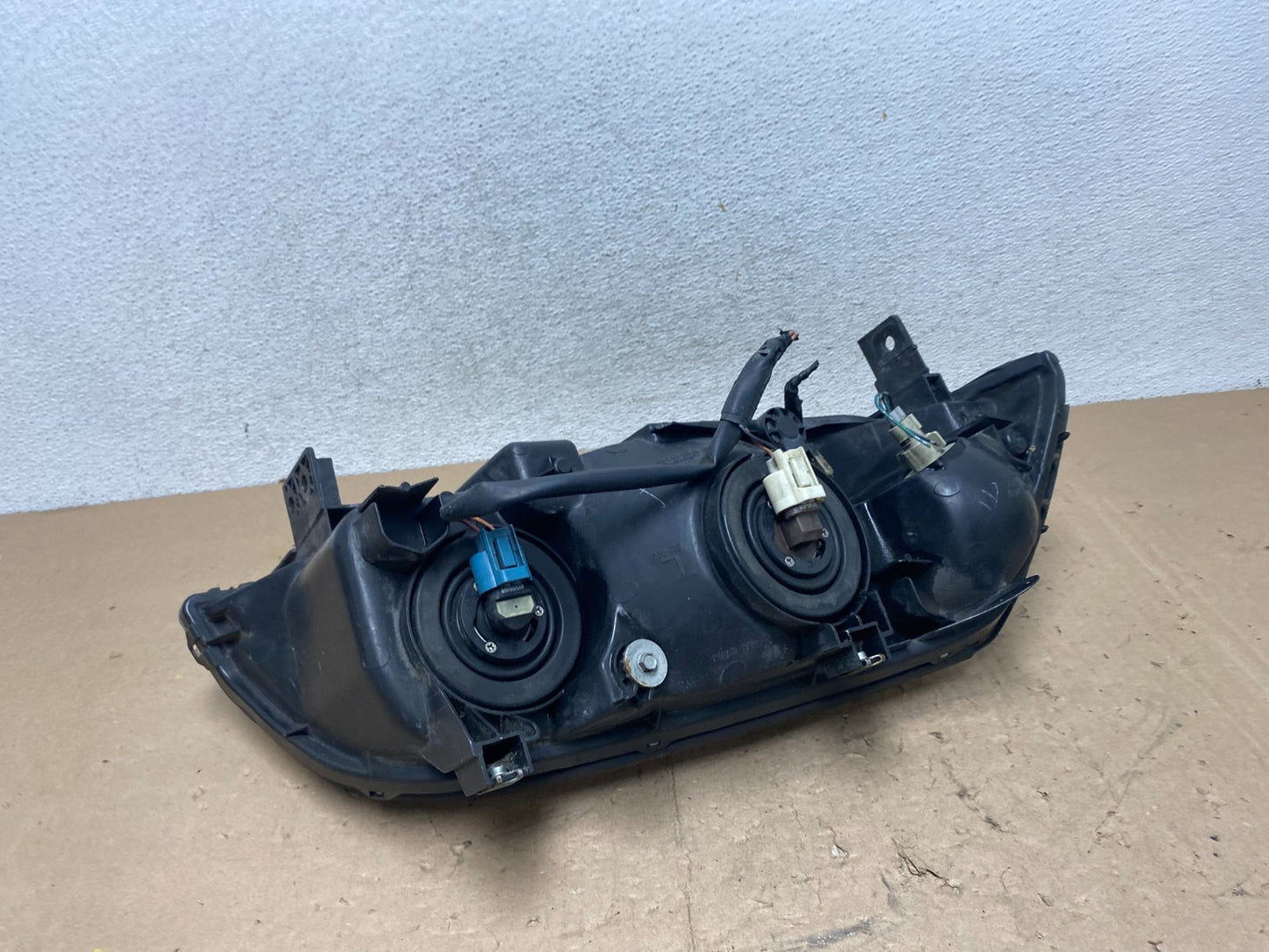 2001 to 2003 Acura MDX Left Driver LH Halogen Headlight AG5559 DW5