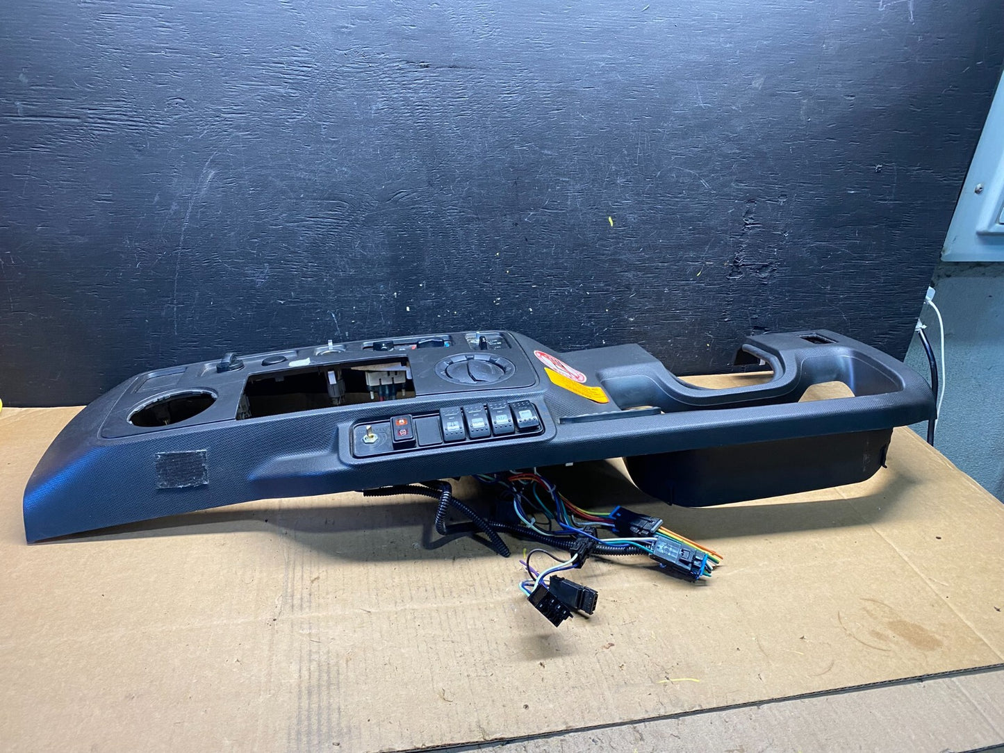 2009 - 2014 Ford E150 E250 Gauge Speedometer Cluster Radio Bezel Trim N2963 DG2