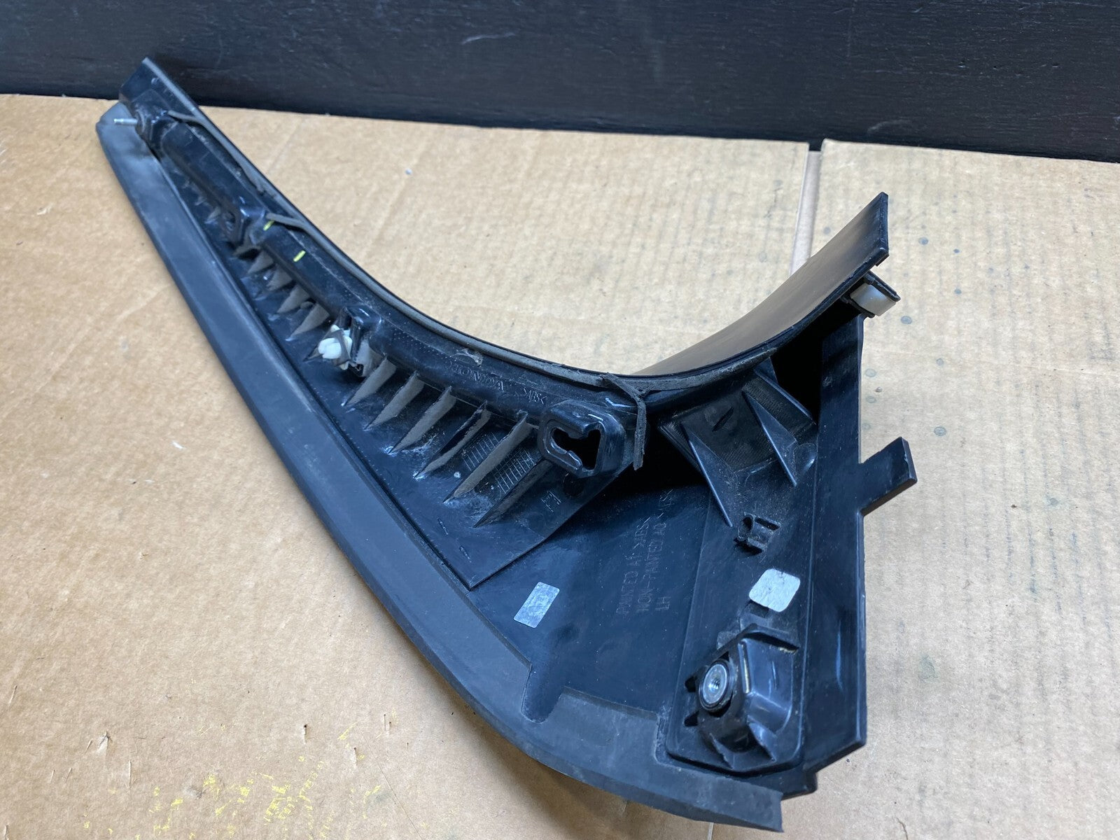 2011-2017 Honda Odyssey Left Driver Rear Gate Spoiler Garnish Oem C9158 DG3