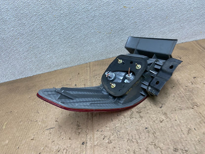 2005 Honda Accord Right Passenger Rh Side Tail Light Oem AA8437 LK5