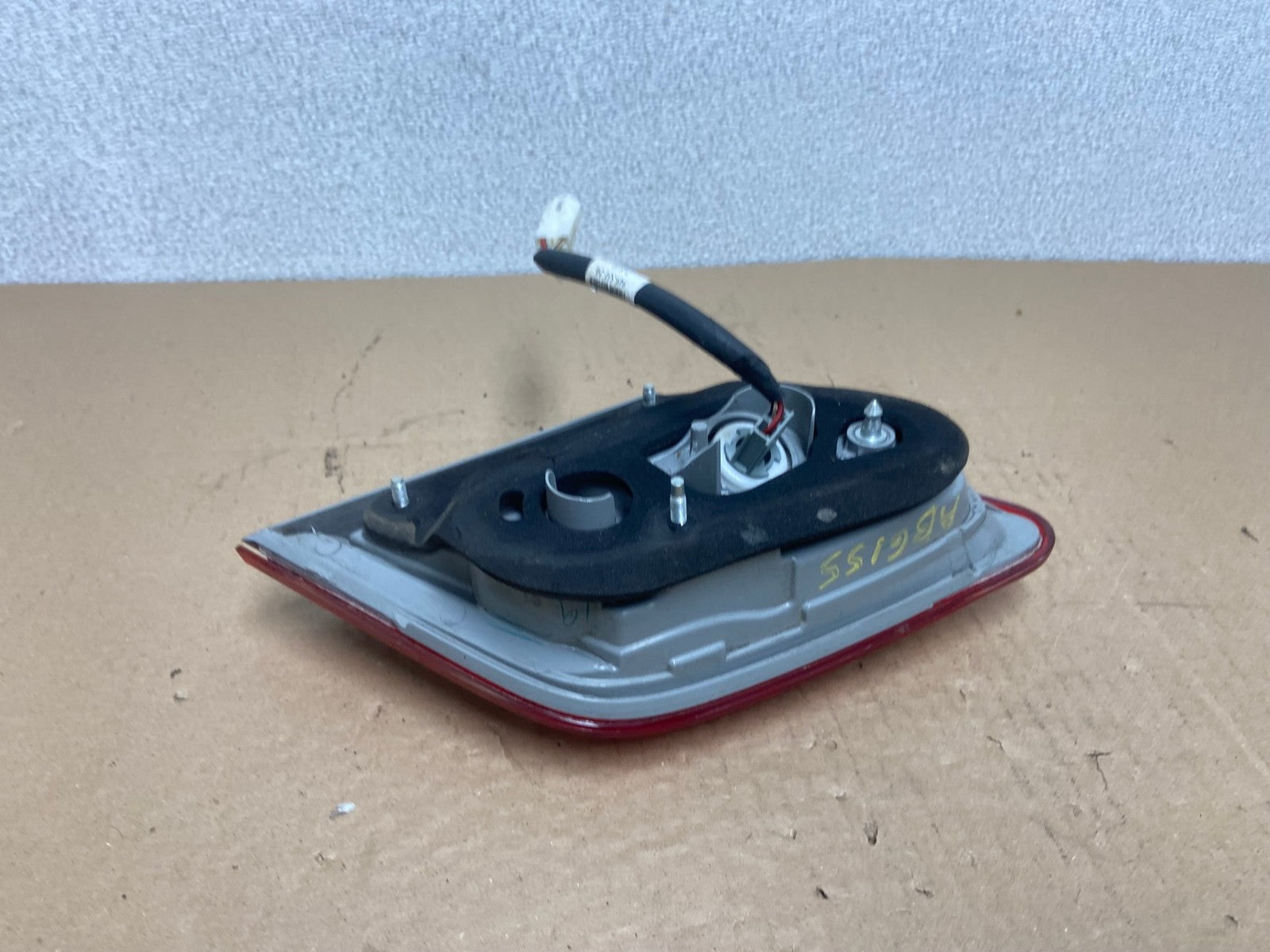 2010-2011 Toyota Camry Hybrid Left Driver LH Side Inner Tail Light Oem AB6155 LK4