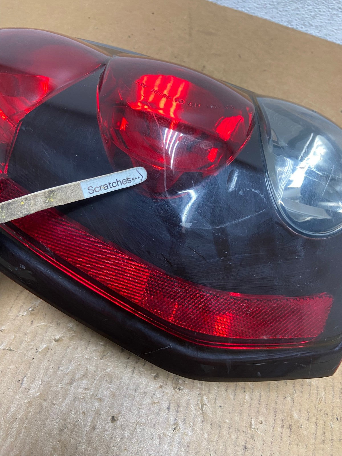 2002 to 2009 Chevrolet Trailblazer Left Driver LH Side Tail Light AE0338 LK3