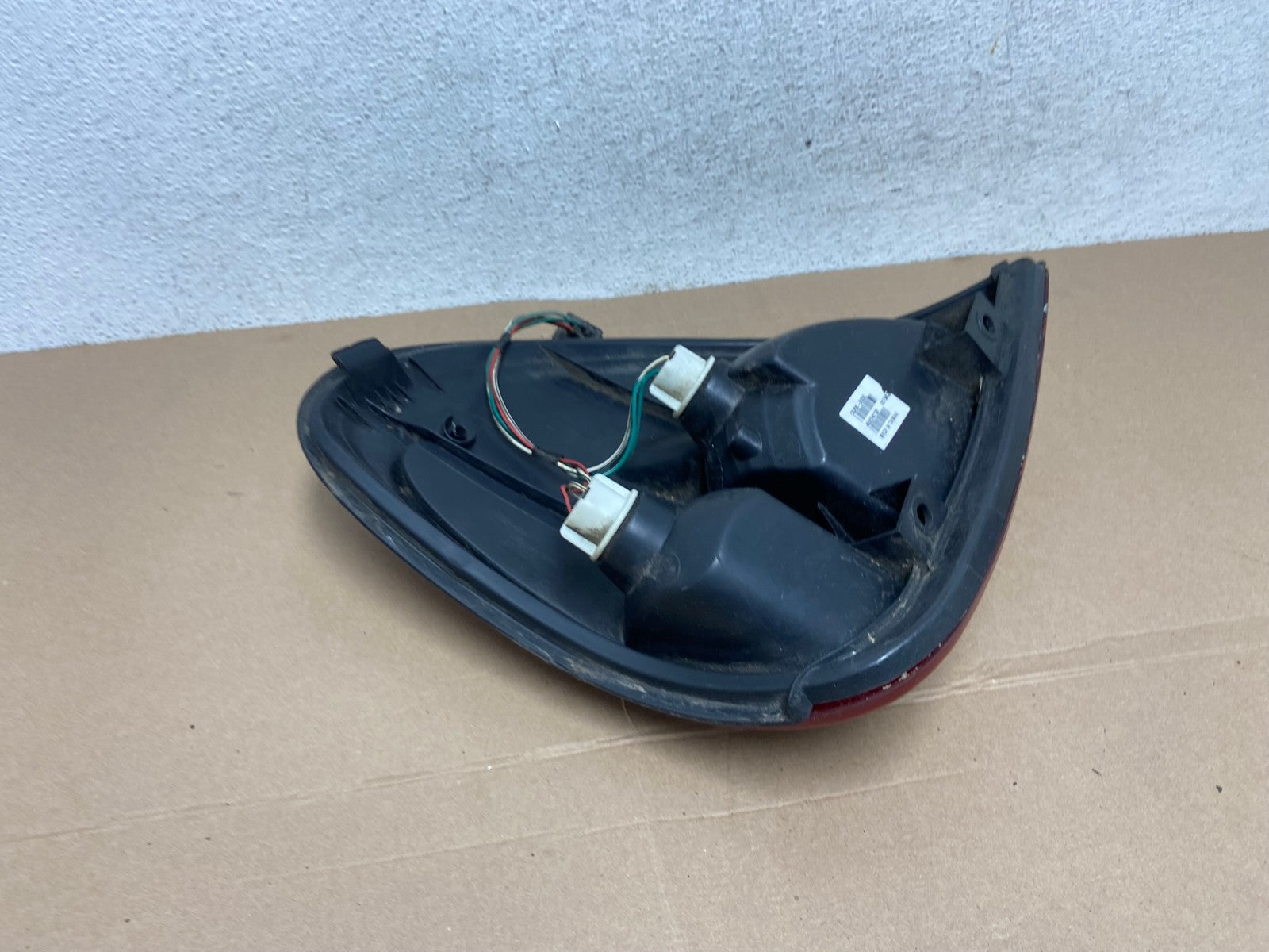 2004 to 2007 Dodge Grand Caravan Left Driver Lh Tail Light AF4315 LK4