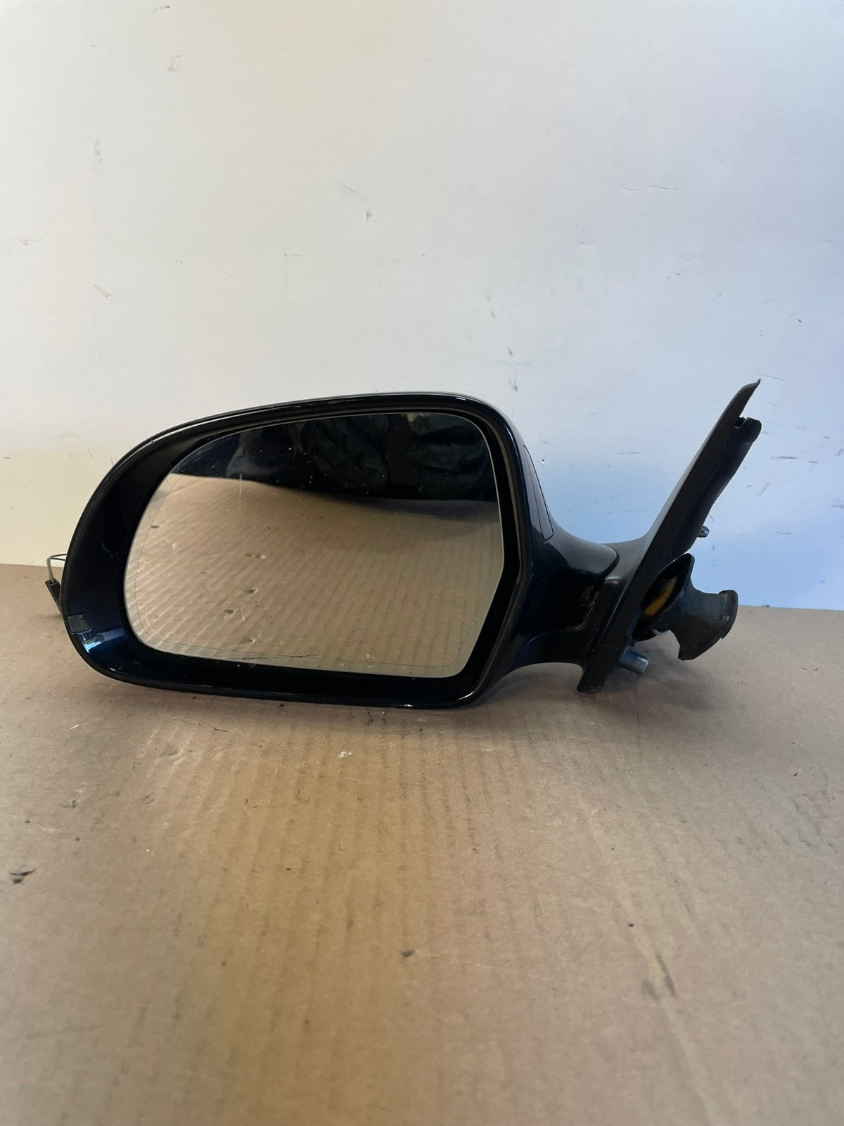 2009 to 2012 Audi A4 Left Driver LH Side View Power Door Mirror AI0739 LK9