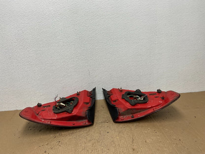 2003-2004 Infiniti G35 Left+Right Side Set Tail Lights Oem AC0118 DW6